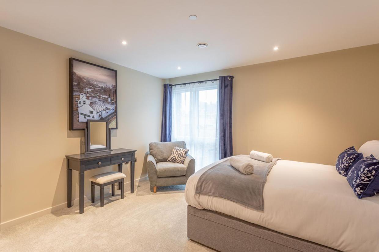 Luxury 2 Bedroom Apartment With Free Parking In The Heart Of يورك المظهر الخارجي الصورة